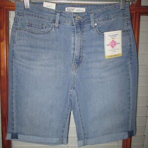 Levi's Signature Gold Bermuda Jean Shorts Women's 6 W28 NEW Cuff Soft Stretch